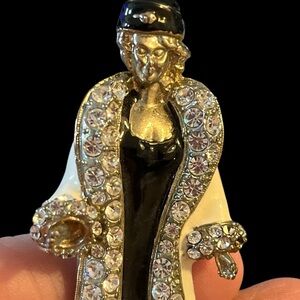 Vintage Art Deco Fancy Lady Brooch